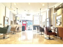 リリア(LILIA.)の雰囲気（ゆったり寛げる広々空間。）