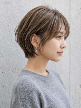 ゲイン(Gain) ショートカット・レイヤーカット×白髪ぼかし