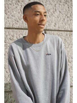 フランクスバーバー アンド ビアークラブ(FRANK'S BARBER and BEER CLUB) スキンフェードカット　buzz