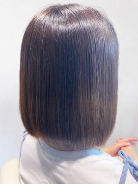 美容室フルール 20代30代40代髪質改善カラーショコラアッシュ艶感ロブヘアー