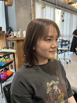 パム 恵比寿(PAM.) ナチュラルベージュ × くびれボブ