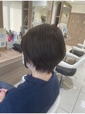 暗髪ナチュラル丸みショート