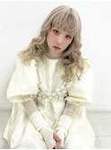 ホワイトベージュ/ブリーチ/ダブルカラー【梅田】