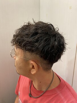 ヘアーアンドグルーミング ヨシザワインク(HAIR&GROOMING YOSHIZAWA Inc.) スパイラルパーマツーブロック刈り上げショートバーバー理容室