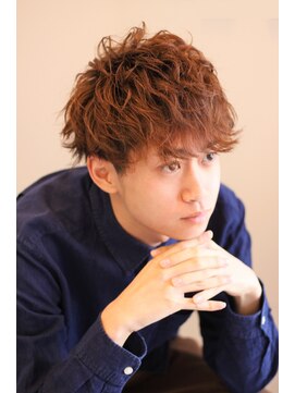 ノイセル(Noisyle) セミウエットネープレススパイラルパーマビジカジ無造作ショート