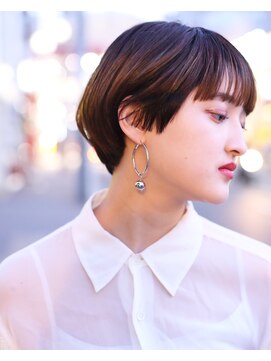 イル(ill) シースルーバング　リバース　ショートレイヤー　大須