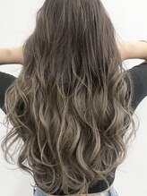 サロン ド デュラス(Salon de Duras)