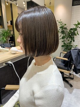 ハブ(hub) コンパクトボブ【hub(hair)天神今泉】