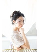 ウィロウ(WILLOW)&nbsp;2022hairmake WILLOW BRIDALcollection～01