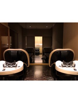 上質な空間で、あなただけの特別な時間を♪完全個室のプライベート空間で、お客様の魅力を引き出します*