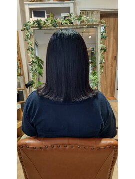 もじゃの小さな美容室 大人の外ハネ