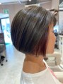 ジール プラス 西明石駅前店(zeal plus)&nbsp;デザインカラーやハイライトを入れて動きのあるヘアスタイル