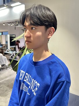 トレス(TRESS) メンズカット センターパート ニュアンスパーマ