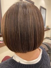 白髪ぼかしで自然な髪色に