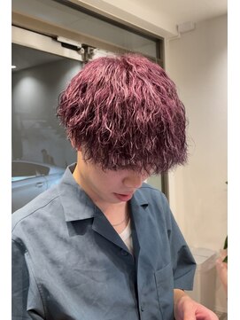 ビハインドザカーテン(BEHIND THE CURTAIN) 【パーマでお悩みの方にオススメスタイル】ツイストスパイラル