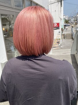 サロウィン 那覇店(SALOWIN) ホワイトピンク