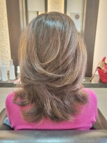 アンダウ(ANDEW)&nbsp;大人女性ミディアムパーマスタイルハイライト白髪染め