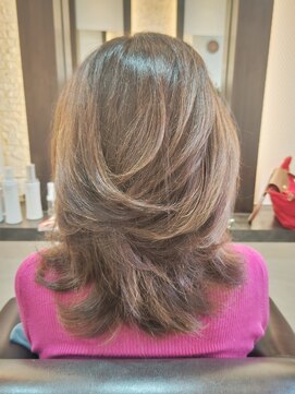 アンダウ(ANDEW) 大人女性ミディアムパーマスタイルハイライト白髪染め