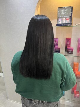 カラークチュール(Color Couture) 暗めカラー/オリーブグレー/小顔ヘア/縮毛矯正