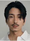 原宿メンズパーマフェザーパーマセンターパートガイルヘアゆるめ