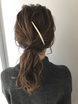 ネオリーブアイム 横浜西口店(Neolive aim) 簡単ポーニーテール