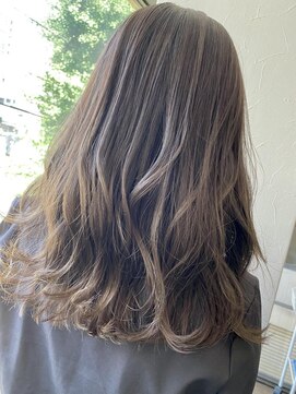 イソラブル(ISOLA-blu) ミントベージュ