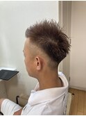 刈り上げヘア