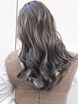 アイティーバイアルバム 藤沢店(IT by ALBUM) 3Dハイライト_フェミニンロングダークアッシュ_ba317422