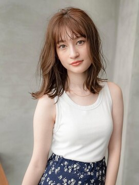ドットハリス(.Hallis) 大人かわいい/小顔/ミディアムレイヤー/20代30代40代