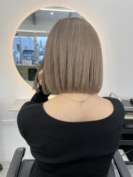 レノ(RENO) 切りっぱなしボブ×ミルクティー@20代30代40代