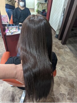 色髪美人 サラサラストレート