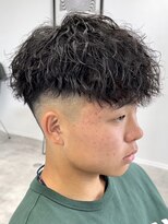 ラヴィズムバイフィフス(LUVISM by fifth) ツイストスパイラルパーマツーブロック刈り上げメンズマッシュ