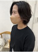 ミディアムパーマ×暗髪黒髪センターパート