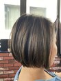 ロイヤルスウィート&nbsp;ハイライトショートボブ！立体感が出てオシャレ度UPできます☆
