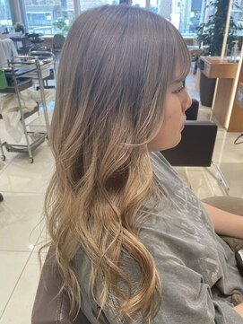 ルミナスビューティーケア(Luminous beauty care) ベージュグラデーションカラー