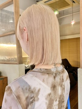 カナン(CANAAN) ハイトーン　ブリーチ　ブロンド　抜きっぱなし