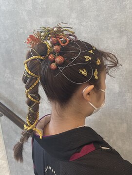 ウミ(Umi) 【YUZU/戸塚】ヘアアレンジ/卒業式ヘア