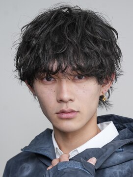 フィフス(fifth) 原宿シャドウルーズパーマ波巻きスパイラルメンズカットマッシュ