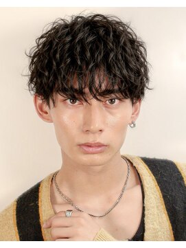 オーシャントーキョー ホワイト 原宿(OCEAN TOKYO WHITE) 無造作マッシュウルフ波巻きツイストスパイラルパーマ黒髪