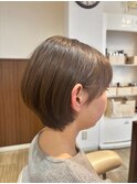ショートボブ