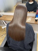 ファム(Fann.)&nbsp;髪質改善 ストレート カラー ベージュ 縮毛矯正 艶髪