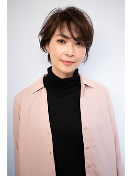 マグノリア オモテサンドウ(MAGNOLiA Omotesando) エアウェーブで根元ふんわりリフトアップショートカールパーマ