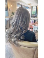 ミコノス(MYKONOS)&nbsp;ハイライトバレイヤージュ☆