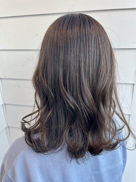 アプシー 三木店(Apsee) ミディアム×シルバーベージュ