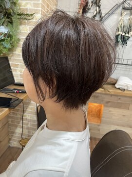 プランツヘアー 大人かわいいふんわり小顔ショート