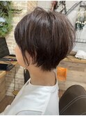 大人かわいいふんわり小顔ショート