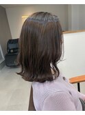 ツヤ感グレージュ×切りっぱなしミディボブ