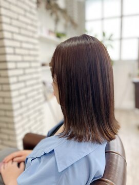 クッキー ヘアーアンドメイク(COOKIE Hair&Make) 【COOKIE】外ハネミディ