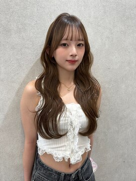 ロンド レア 天神大名店(Lond Le’a) ピンクカラー/暖色カラー/レイヤーカット/韓国ヘア/顔周りカット