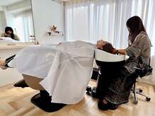 ■『移動なし！？』シャンプーは座ったままで大丈夫♪